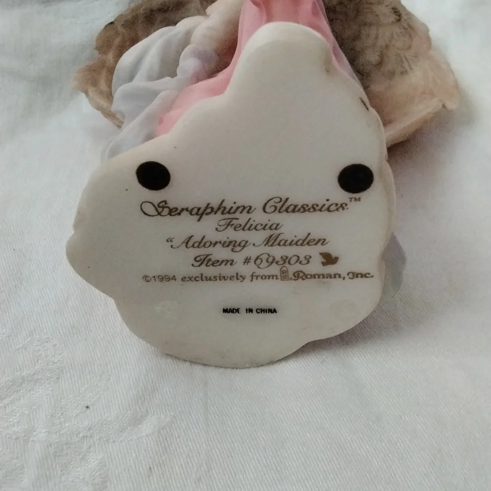 Seraphim Classics Angel Figurine Felicia 